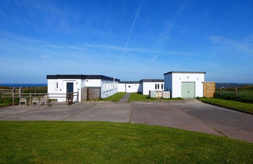 Angle House | Sea views from every window, walks from the door. Dog Friendly.