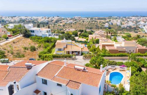 Cerro de Aguia Villa | Sea Views - private Pool - air conditioning - Wifi - Casa Feliz