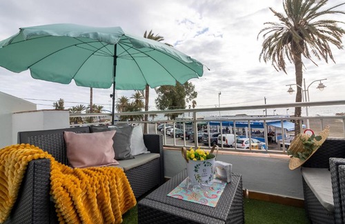 Las Acacias Apartment | Sea & Wave Pedregalejo Beach Apartment