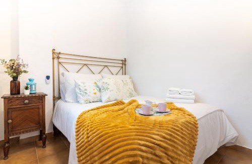 Las Acacias Apartment | Sea & Wave Pedregalejo Beach Apartment