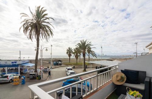 Las Acacias Apartment | Sea & Wave Pedregalejo Beach Apartment