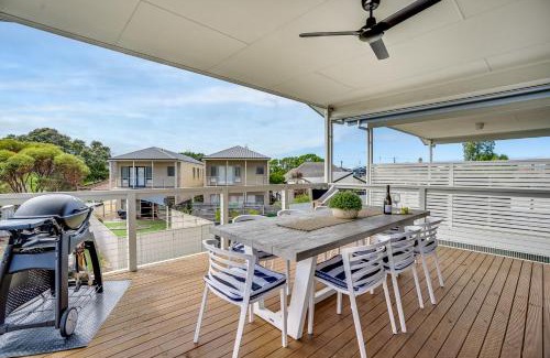 Port Elliot House | Seabreeze - 8A Charles - Luxury - Wi-Fi -Family