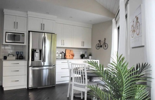 Boundary Bay House | SeaBreeze and Salty Air- Lovely Beach Getaway! NEW - Air Conditioning!