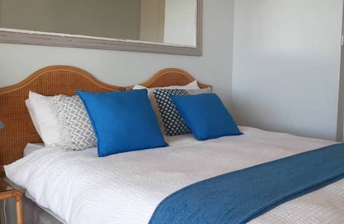 Shaka's Rock Apartment | SEABREEZE Beautiful Sea Views