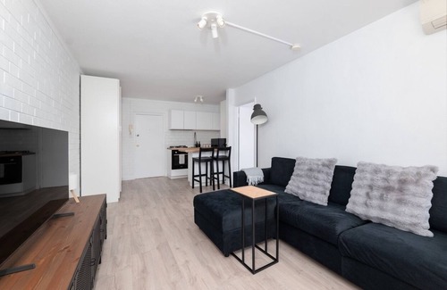 Mosman Park Apartment | Seabreeze Escape – Stylish 1BR Apartment Close to Beach & River