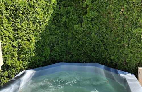 Bowen Island Apartment | Seabreeze Escape - Snug Cove