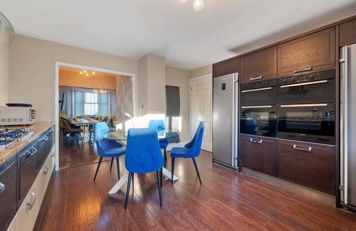 Morecambe House | Seabreeze Morecambe Breathtakingly Spacious Stay