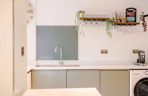 Morecambe House | Seabreeze Morecambe Breathtakingly Spacious Stay
