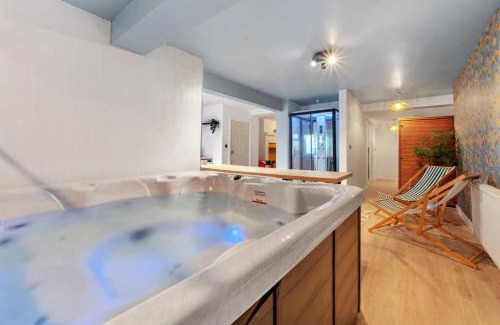 Morecambe House | Seabreeze Morecambe Breathtakingly Spacious Stay