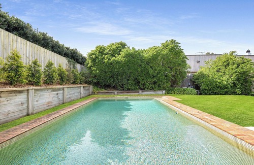 Portsea House | Seabreeze Portsea : 4 BR, 2 BA House in Portsea, Sleeps 9