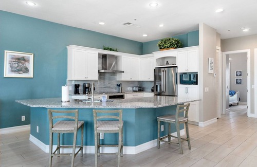 Bonita Springs House | Seabreeze | The perfect tropical family vacation home getaway!
