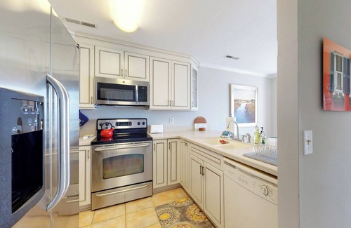 Bohicket Marina Village Villa | Seabrook Exclusives: 1967 Bohicket Marina