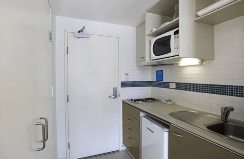 Ettalong Beach House | SEACHANGE STUDIO ETTALONG BEACH RESORT