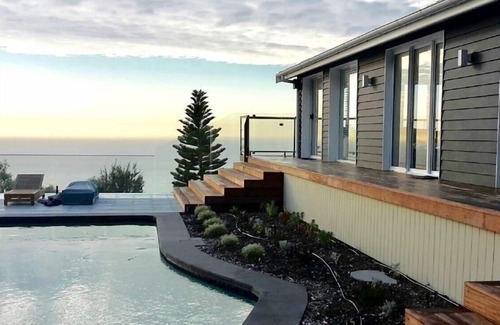 Otford House | "Seacliff" - Luxury clifftop beach house