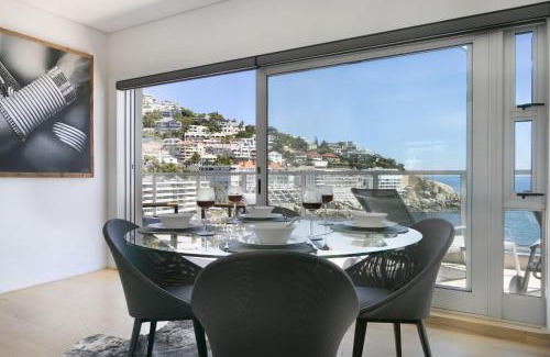 Bantry Bay Apartment | Seacliffe 502 by Host Agents