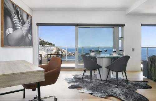 Bantry Bay Apartment | Seacliffe 502 by Host Agents