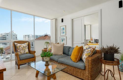 Bantry Bay Apartment | Seacliffe 506