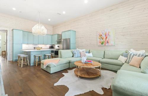 Cinnamon Shore Villa | SeaEsta TC 9103
