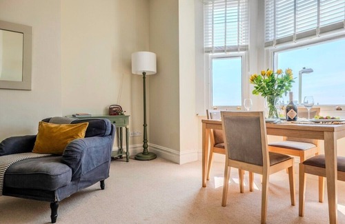 Seaton Apartment | Seafield - Central Seaside Retreat