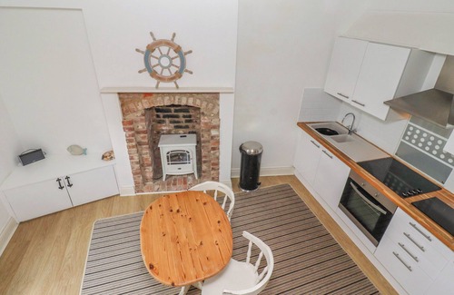 Alnmouth Cottage | SEAFIELD COACH HOUSE, romantic, character holiday cottage in Alnmouth
