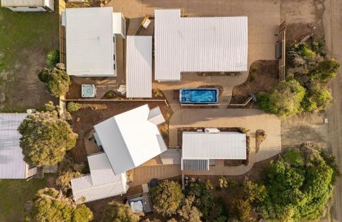 Surf Beach House | Seafoam Beach Retreat