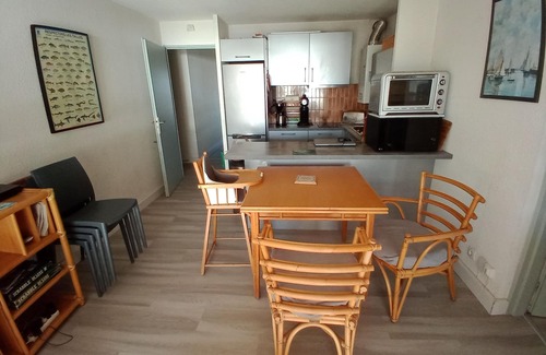 Palavas-les-Flots Apartment | Seafront apartment, air-conditioned, walk-through, private pool, parking