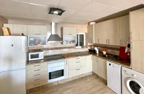 Almeria Apartment | Seafront apartment in La Garrofa near the beach