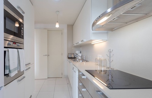 Diagonal Mar i el Front Maritim del Poblenou Apartment | Seafront luxe with terrace and pool II
