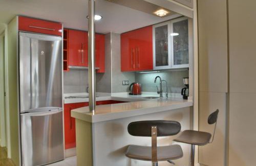 Fuengirola City Centre Apartment | Seafront luxury studio in Las Palmeras hotel