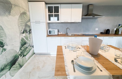 Chioggia Apartment | Seafront Modern Acquamarine Suite by Ca-sa Check