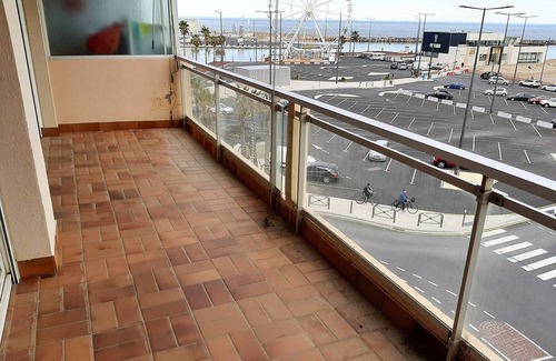 Le Port Apartment | Seafront two-room apartment for 4 people