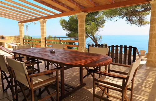 Corsano Villa | Seafront Villa with private pool