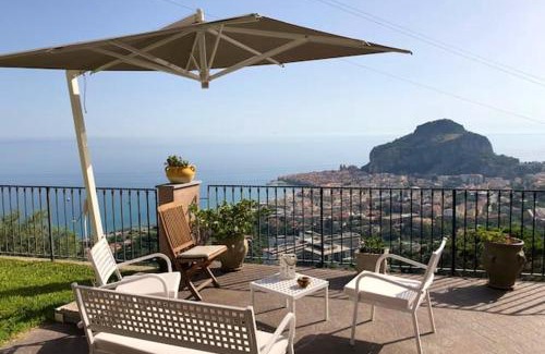 Cefalu Villa | Seafront Villa in Cefalù with Private Jacuzzi