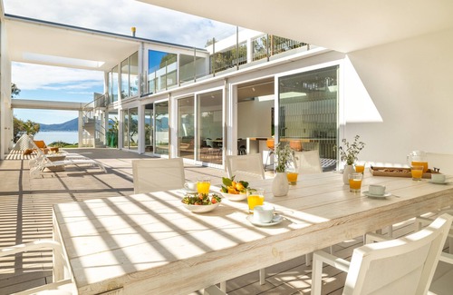 Mallorca Island Villa | Seafront Villa Sunset Alcudia