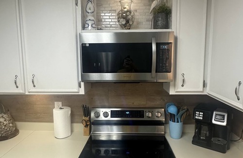 Crystal Beach House | Seaglass Cottage - A wonderful place to spend time with your family and friends!