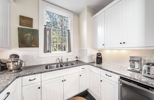 West Panama City Beach Cottage | Seaglass Cottage & Carriage House - Rosemary Beach - Complimentary Access to RB Fitness and Tennis