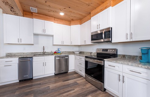 Seawalk Circle House | Seagrove, Amazing Gulf Views, Great Beach Access, Heated Pool, Pup Friendlyn