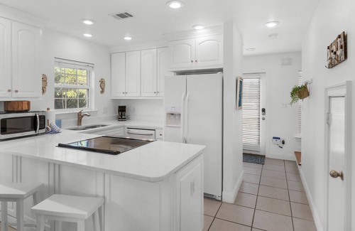 San Juan House | Seagrove Beach Cottage perfect couples & small families - .5 Miles to Beach