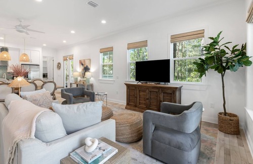 SeaNest Village House | Seagrove Beach, New Build, Golf Cart!