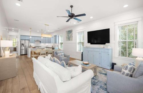 Greenway Park House | Seagrove Escape Refreshed plus Shared Pool