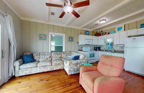 Port Bolivar House | Seagull Shores: 1 BR, 1 BA House in Gilchrist, Sleeps 6
