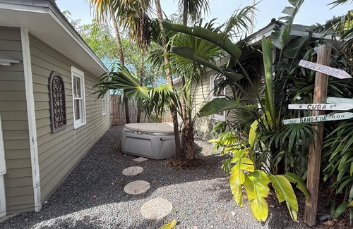 Uptown - Upper Duval Cottage | Seagull Suite | Inviting Studio, Just Steps From Duval, Hot Tubs!