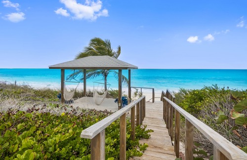 Farmer's Hill House | Seahaus Newly Renovated Luxury Beachfront Home