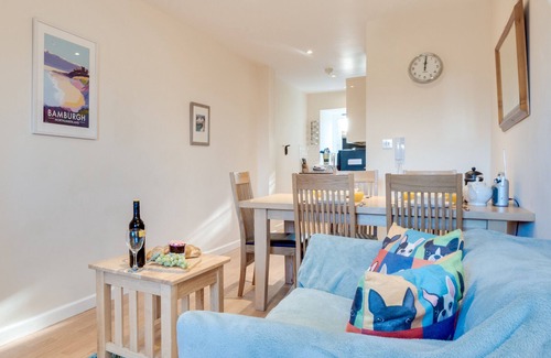 Waren Mill House | Seal Bay - Two Bedroom House, Sleeps 4