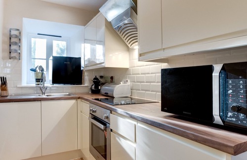 Waren Mill House | Seal Bay - Two Bedroom House, Sleeps 4