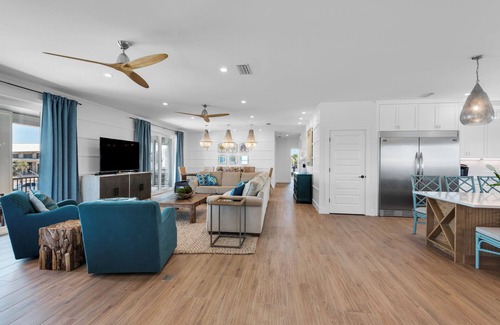 Toilla Segunda House | 🌊 Sealation! – Luxe 8BR w/Pool | Game Room | Rooftop Deck | Elevator 🌊