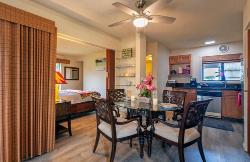 Princeville Apartment | Sealodge B4 - affordable condo, hike to beach, ocean view lanai