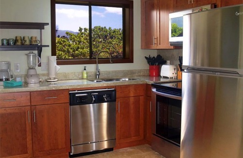 Princeville Villa | Sealodge H9 1 Bedroom Condo by RedAwning