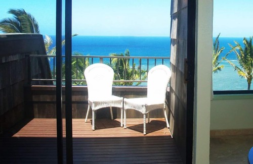 Princeville Villa | Sealodge H9 1 Bedroom Condo by RedAwning