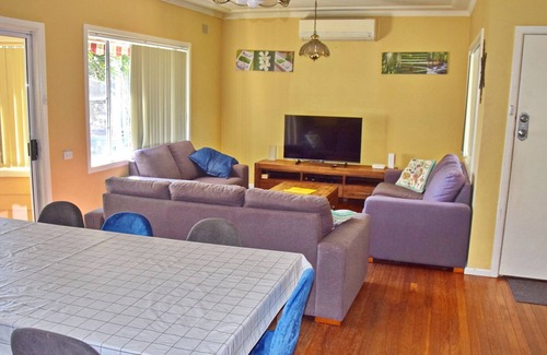 South West Rocks Cottage | Seamist Cottage - Pet Friendly